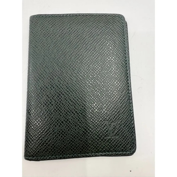 Louis Vuitton Taiga Leather Bifold Pass ID Card Holder Dark Green In Box - Picture 1 of 9